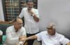 Minister Dinesh Gundurao meets veteran Congress leader Janardhan Poojary